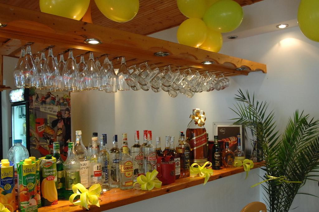 קרנבו El Dorado Holiday Village מראה חיצוני תמונה