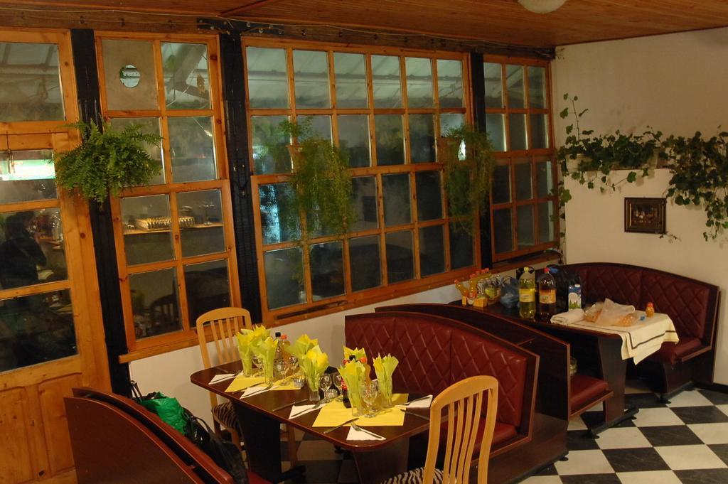 קרנבו El Dorado Holiday Village מראה חיצוני תמונה